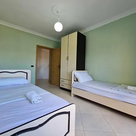 Sea Side Apartment Durres